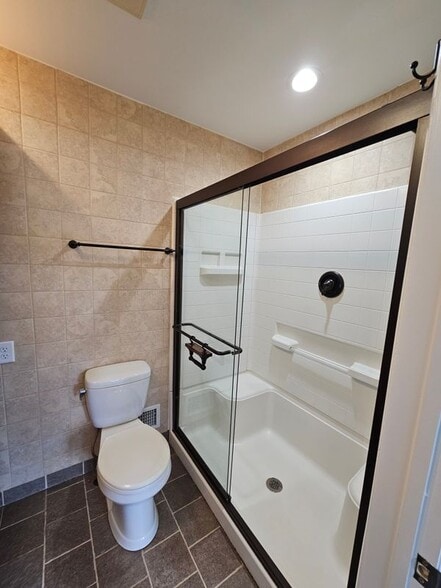 Building Photo - 65 Winged Foot Dr