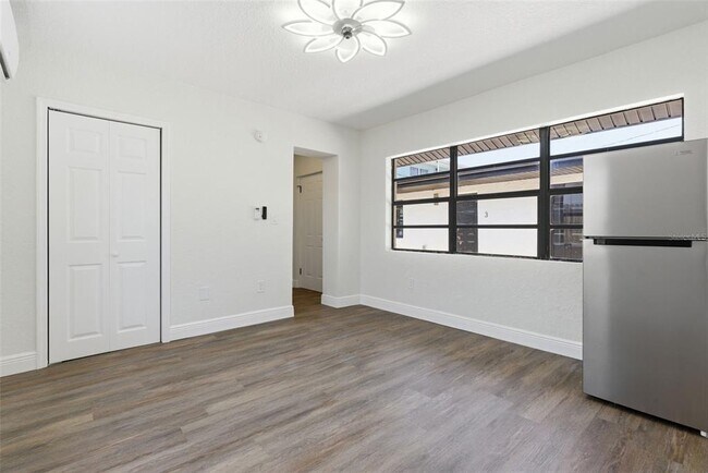 Building Photo - 113 145th Ave