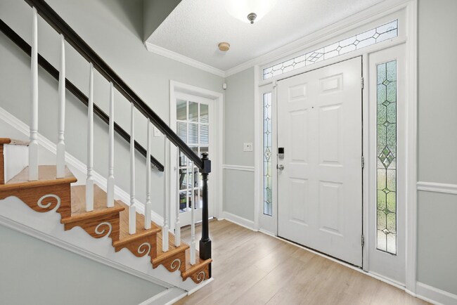 Building Photo - Three-Bedroom Home with Pool in Garner