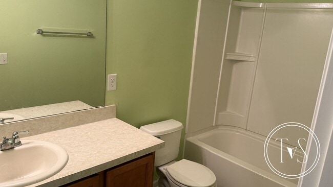 Building Photo - RATE DROP ALERT! (was $3000/month) and SUM...