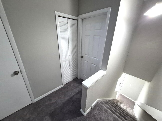 Building Photo - 103 Booth Ln