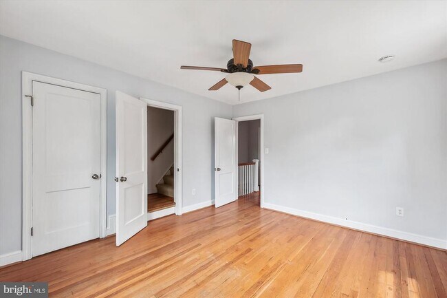 Building Photo - 503 S Veitch St