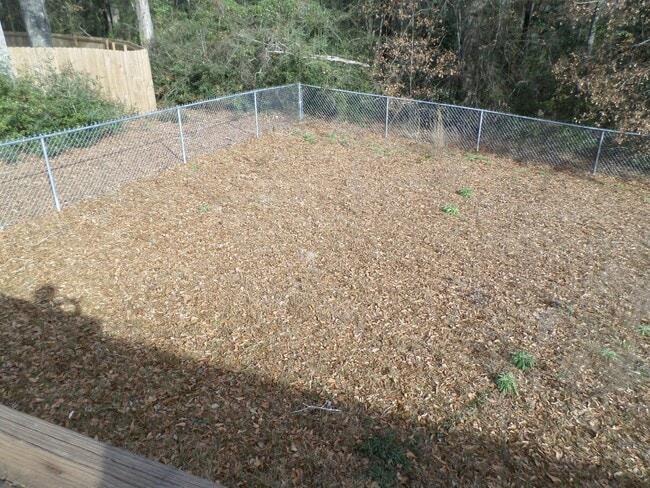 Building Photo - Fairfield Estates -