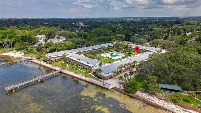 Building Photo - 650 Pinellas Point Dr S