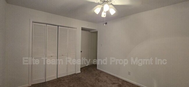 Building Photo - 3001 Heathstead Place