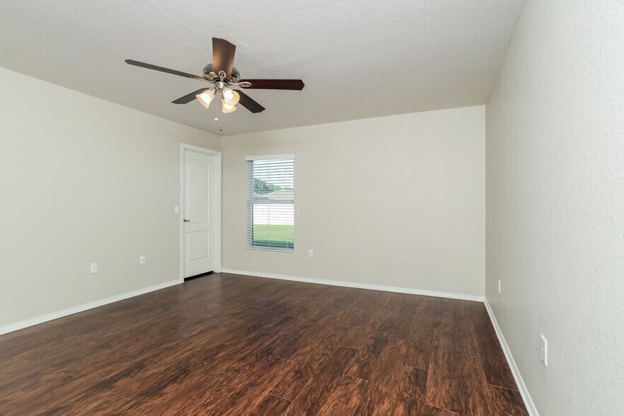 Building Photo - 727 Barrister Dr