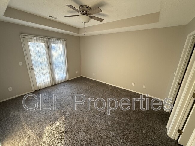 Building Photo - 1708 Prairie Ave