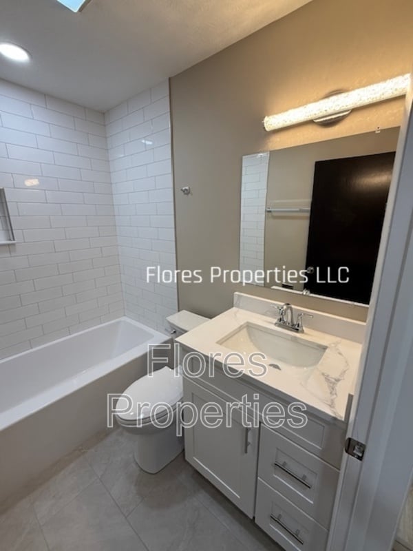 Building Photo - 1413 Cranwood Dr