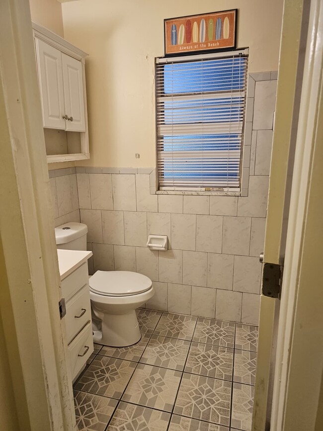 Building Photo - 2800 E 113th Ave