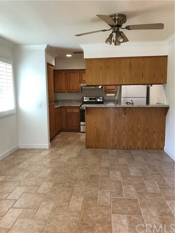 Building Photo - 16392 Calle Castor Cir