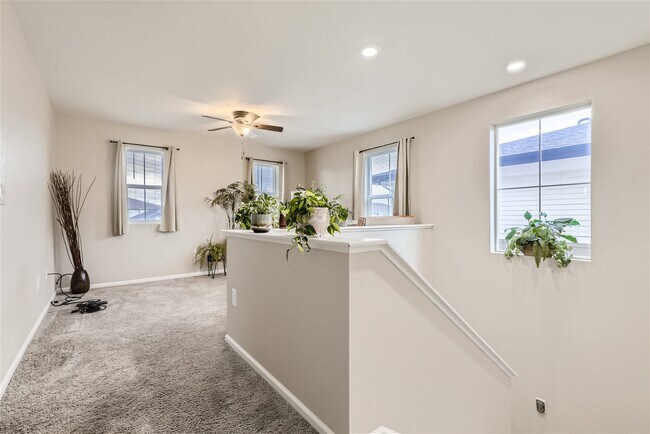 Building Photo - 21545 E 59th Dr