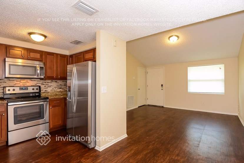 Building Photo - 8509 Hepp St