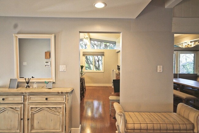 Building Photo - Mid-Century Modern Masterpiece!  South of the BLVD. Minutes to Westside, Mulholland, 405. Roscoma...