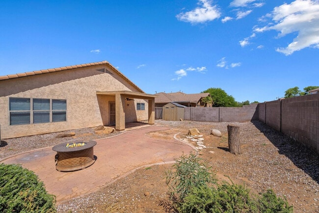 Building Photo - 2899 W White Canyon Rd