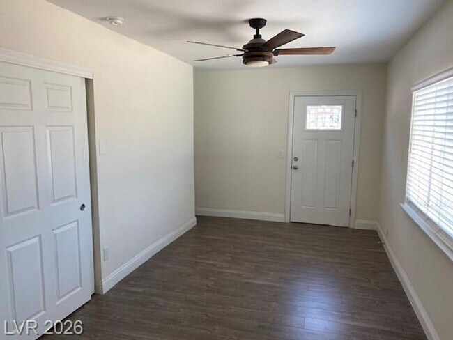 Building Photo - 2047 Westwind Rd