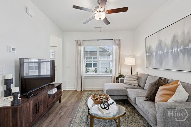 Building Photo - 3164 Mulberry Blvd