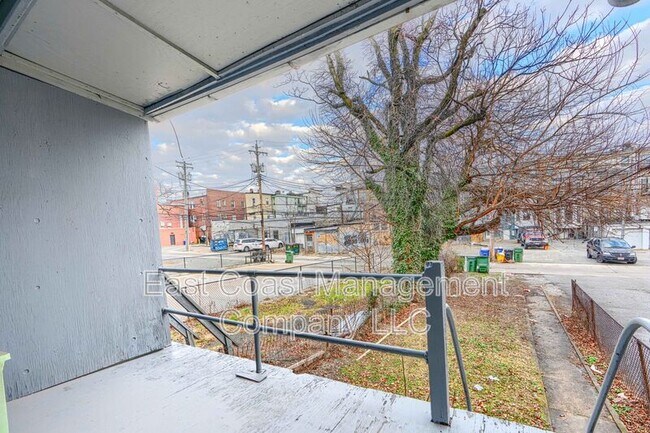 Building Photo - 2417 Maryland Ave