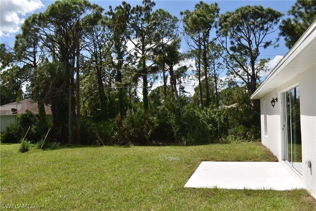 Building Photo - 8159 Hedgecoth Ave