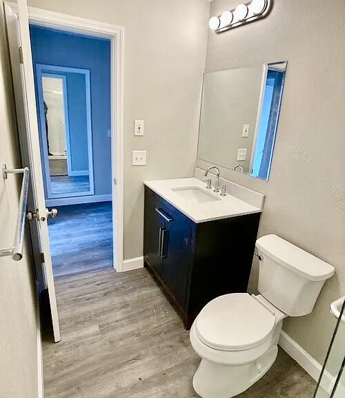 Building Photo - 413 N Cypress Dr