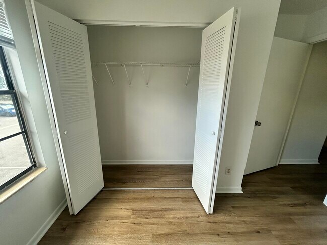 Building Photo - 5057 Breckenridge Pl