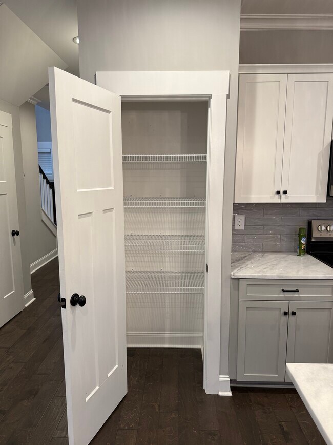 Building Photo - Andrews House