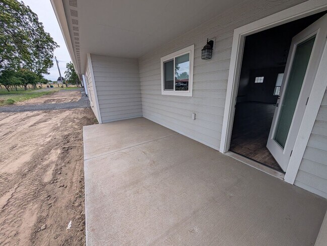 Building Photo - Glacier Duplex