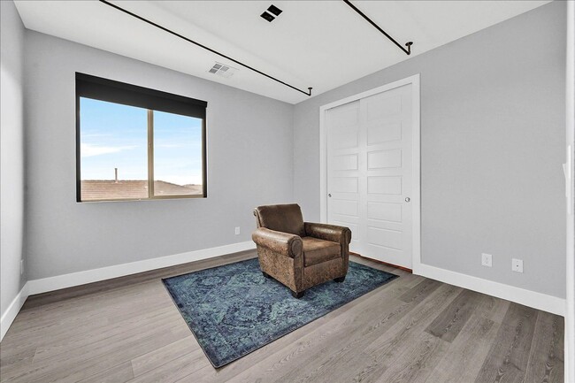Building Photo - Summerlin West Single-Story 4 Bedroom 4.5 Bathroom Home!