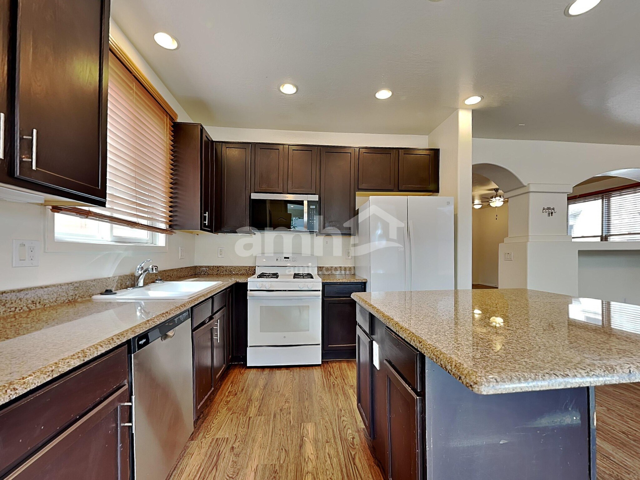 Building Photo - 18139 W Smokey Dr