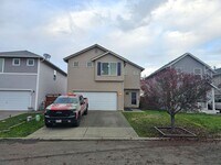 Building Photo - 3 Bed Home in Yelm For Rent!