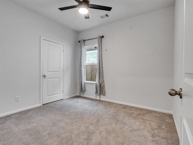 Building Photo - 13305 Dalvay Beach Dr