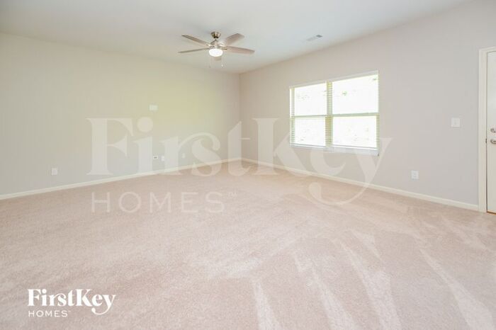 Building Photo - 530 Sunrise Ln