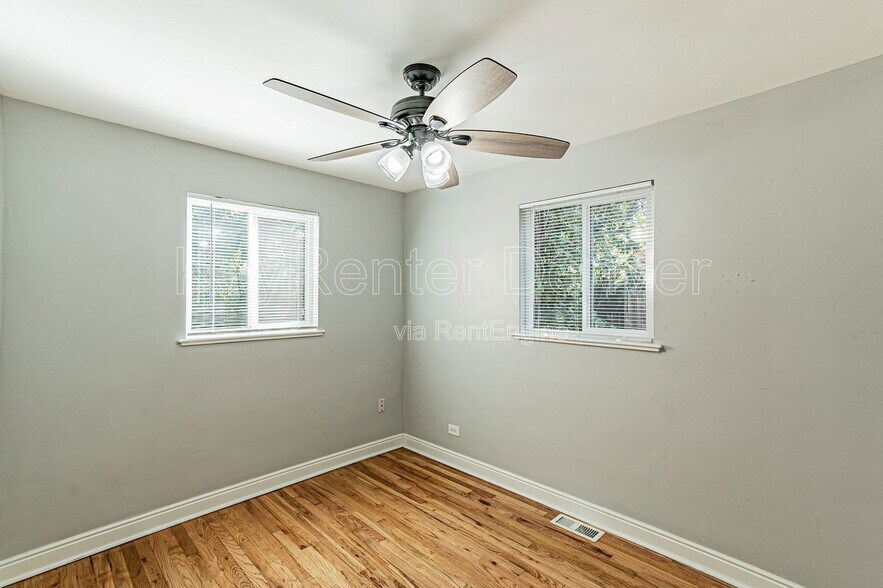 Building Photo - 1570 Trenton St