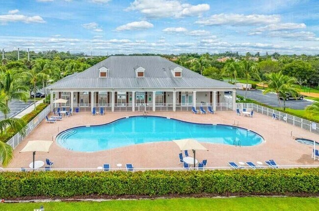 Building Photo - 9271 Madewood Ct