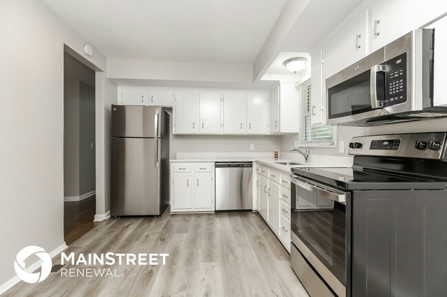Building Photo - 311 Santa Rosa Dr