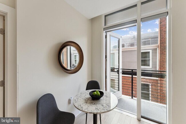 Building Photo - 1745 N St NW