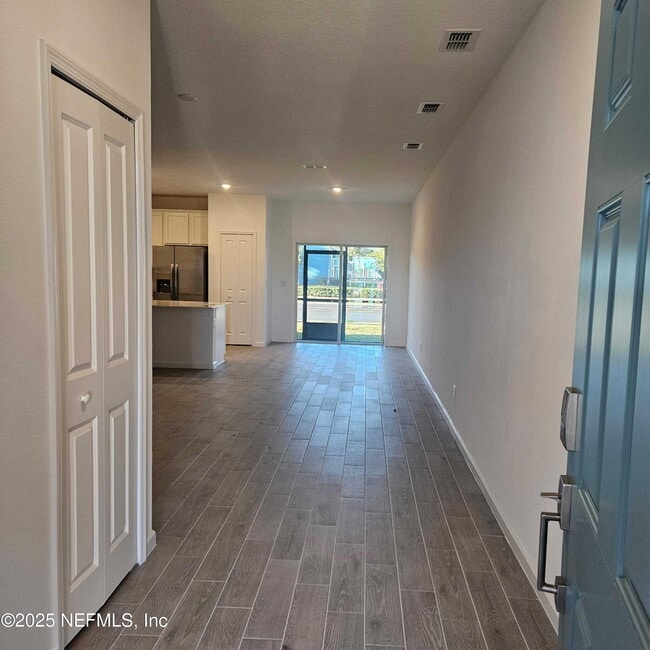 Building Photo - 6896 Golden Monarch Ave