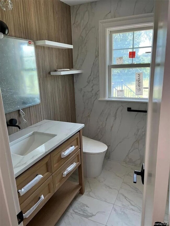 Building Photo - 4 Glen Ct