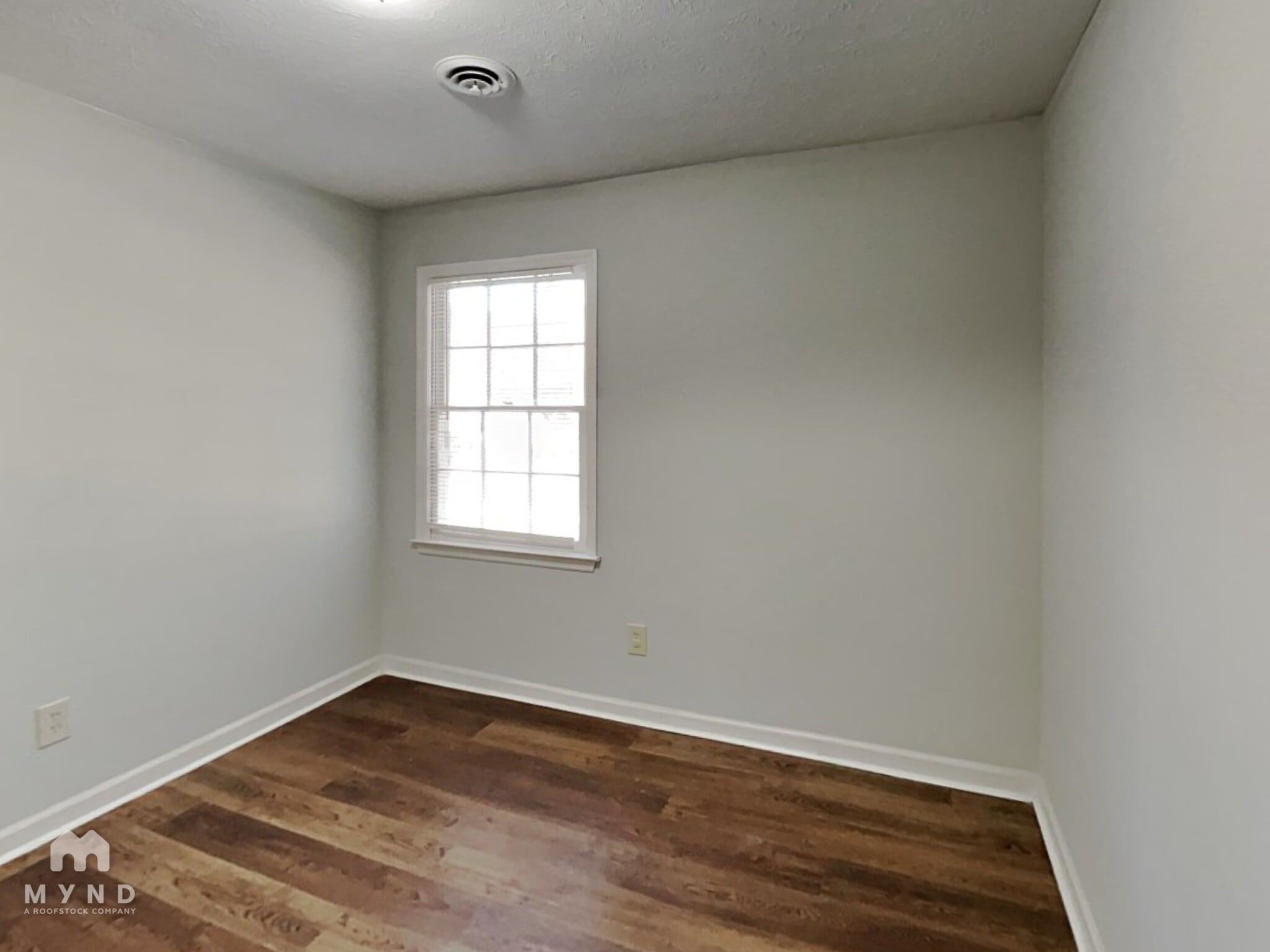 Building Photo - 421 Cabriolet Ct