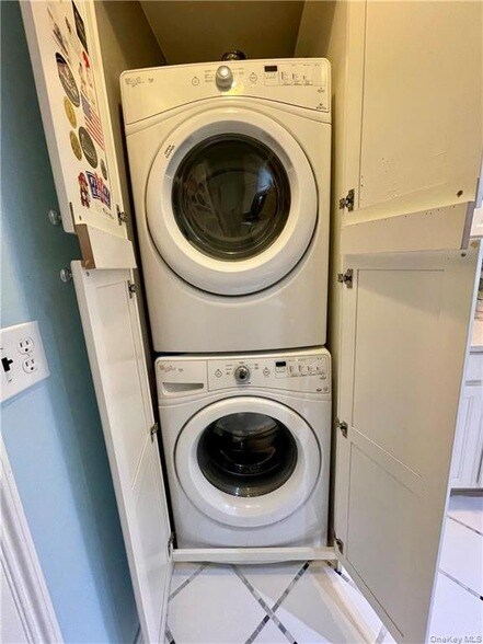 Building Photo - 6 Church Ln