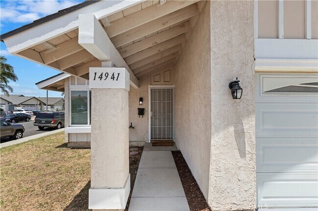 Building Photo - 14941 Doheny Cir