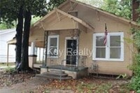 Building Photo - 406 18th St