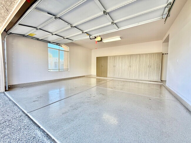 Building Photo - Charming Tatum Village Patio Home ? Ideal for Seasonal or Year-Round L