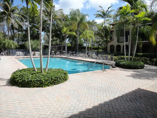 Building Photo - 2912 Hidden Hills Rd