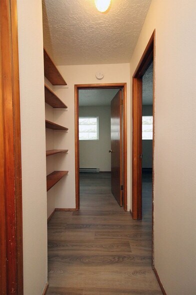 Building Photo - 3736 SW 10th Ave
