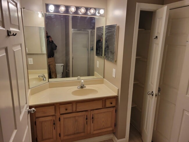 Bathroom 2 - 4411 Silverbrook Ln