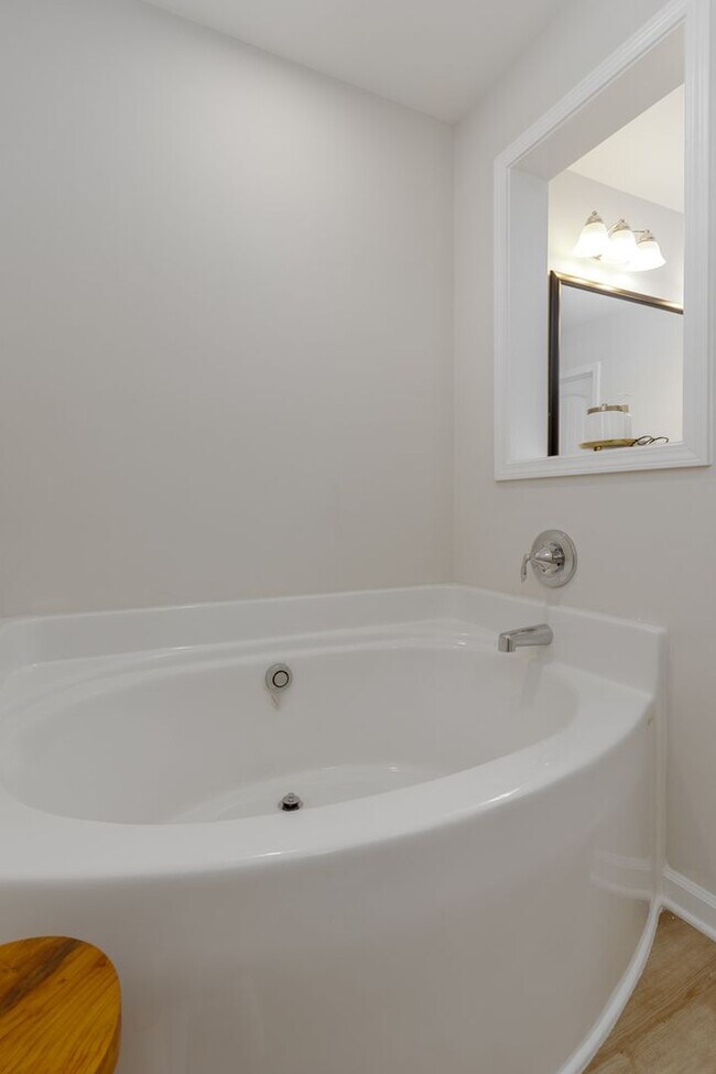 Building Photo - Beautiful, Almost New Home Located in The Desirable Elgin, SC