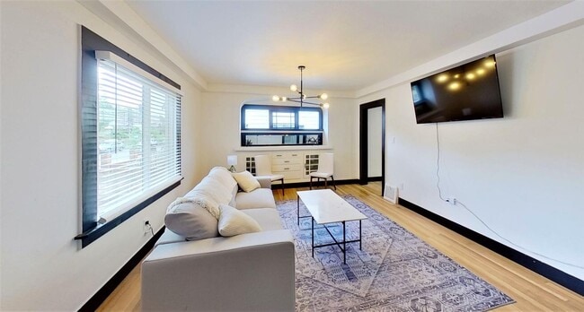 Building Photo - 6389 N Commercial Ave