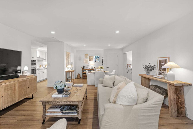 Building Photo - Waterfront Lifestyle Living