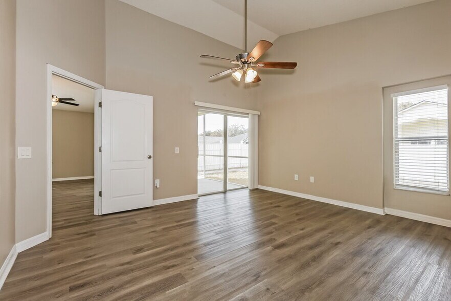 Building Photo - 6934 Waterbrook Ct