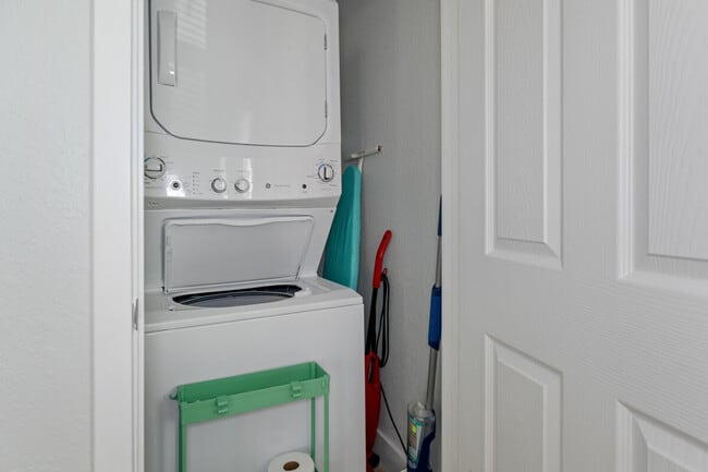 Building Photo - 10244 W Waterlander Lp